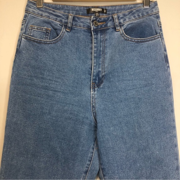 MISSGUIDED Riot Tall High Waisted Mom Jeans, Size 6L - Picture 3 of 10